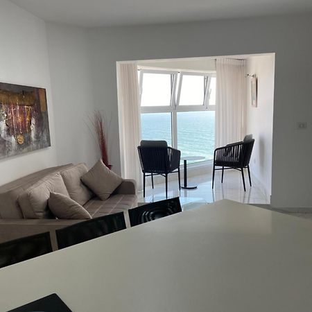 סוויטת אהבה מתוקה על הים-Sweet Love Suite On The Sea บัตยัม ภายนอก รูปภาพ