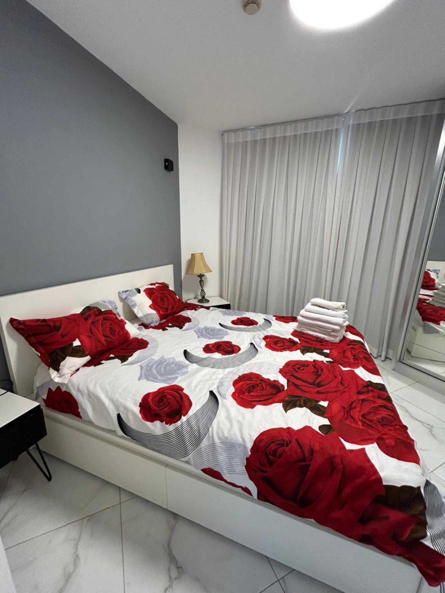 סוויטת אהבה מתוקה על הים-Sweet Love Suite On The Sea บัตยัม ภายนอก รูปภาพ